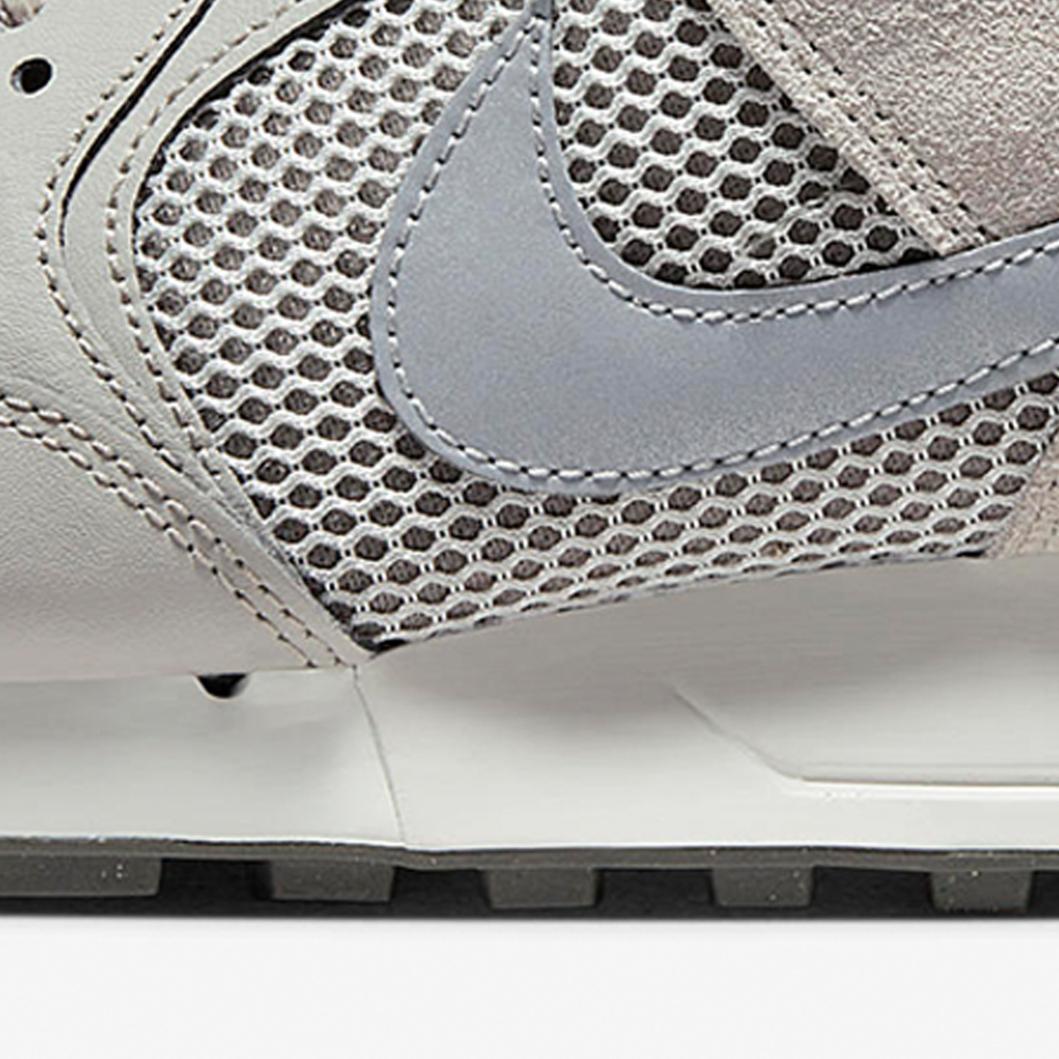 Nike Official Genuine Air Pega - đánh giá và giá Men Shoes Official