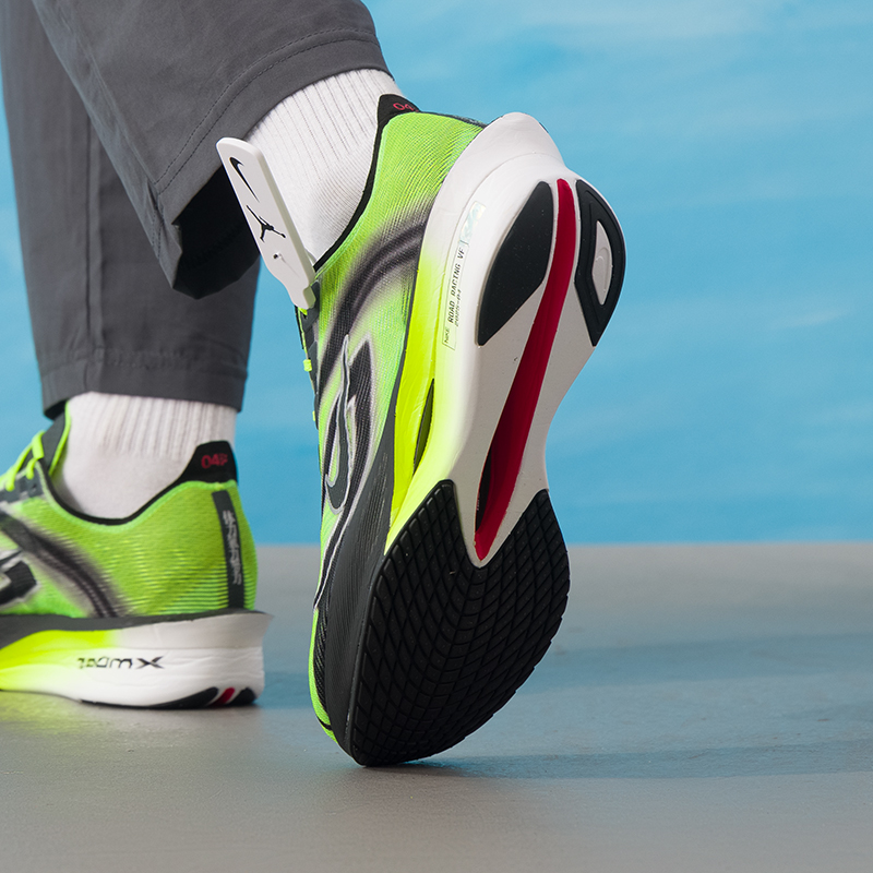 Nike Men's Sports Shoes Zoomx  - đánh giá và giá Men'S Shoes Next