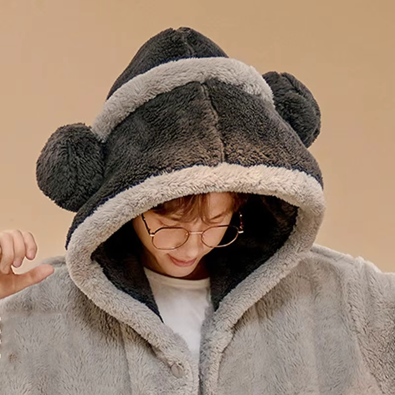 One Piece Luffy Bathrobe Anime - đánh giá và giá Men Shoes Models